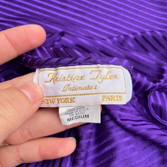 Vintage‎ Kristine Tyler Women’s M Sleep Tank Top Purple Flower Comfort Retro - Picture 6 of 7